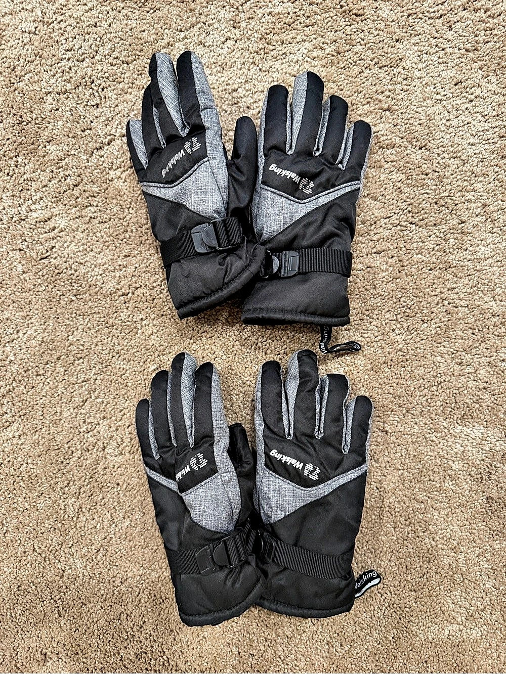 Walsking Black & Gray Gloves